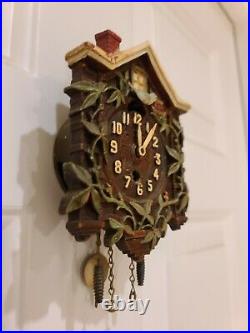 Antique Working 1935 Lux Animated Swinging Bluebird Cuckoo Pendulette Wall Clock