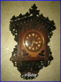 Beautiful Unusual Beha Twin Fusee Wood Plate Black Forest Cuckoo Clock
