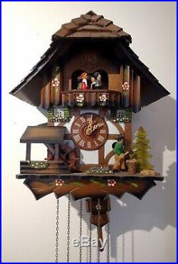 Beautiful vintage Anton Schneider Sohne Musical Cuckoo Clock, approx 35cm x 28cm