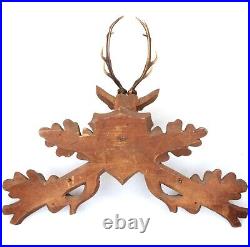 Cuckoo Clock Crown with Deer Head 13-3/4 inches wide GL06