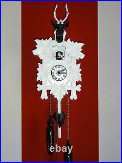 Cuckoo clock black forest quartz german wood batterie clock handmade new white