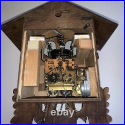 Cuendet Cuckoo Clock Black Forest German Wood Hunter Carved 7707-13