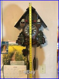 Gorgeous Large Carved Wood Moving Bird Electronic Cuckoo Clock See VIDEO