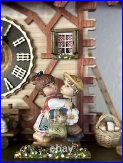 HONES 8 DAY KISSING CUCKOO CLOCK. See Video On YouTube