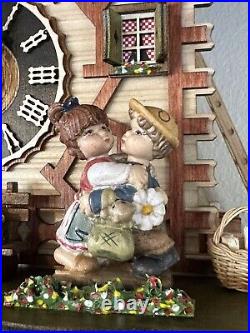HONES 8 DAY KISSING CUCKOO CLOCK. See Video On YouTube
