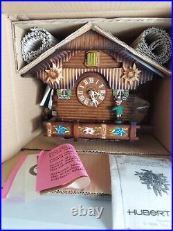 Hubert Herr Schwarzwälder Kuckucksuhr Black Forest Cuckoo Clock-New-wood boxed