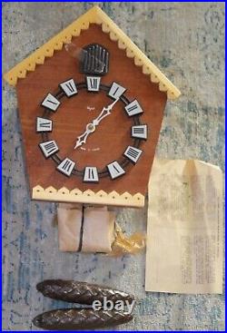 Mayak Majak Soviet/ussr Vintage Wooden Cuckoo Clock New
