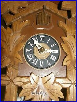 Nice German Black Forest Traditional 1 Day Hand Carved Wood Cuckoo Clock Works