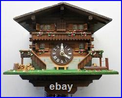 Nice Old Working Wood Swiss Mountain Chalet Widows Walk Cabin Cuckoo Clock
