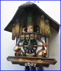Nice Working German Black Forest Music Dancers Alps Chalet Serenade Cuckoo Clock