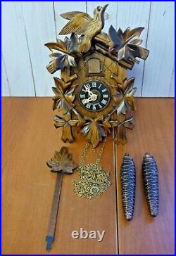River City Clocks Quartz Cuckoo Clock with Five Leaves & Bird AS IS (XM11)