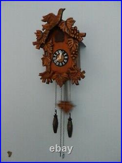 Small Carved Wood Cuckoo Wall Clock With Birds & Squirrel. New. Wooden