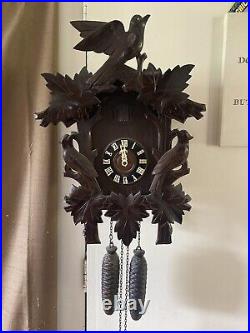 VTG Hand Carved 8 Day Cuckoo Clock-Cuckoo Clock Works Wonderful