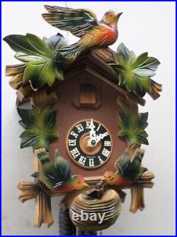 Very Nice Antique German Black Forest Feeding Birds Chick In Nest Cuckoo Clock