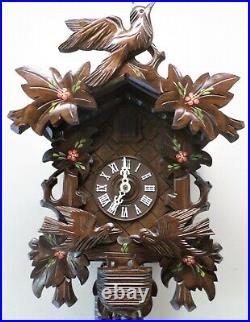 Very Nice German Black Forest Animated Birds Nest & Chicks Carved Cuckoo Clock