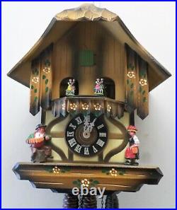Very Nice German Black Forest Music Dancers Alpen Chalet Serenade Cuckoo Clock
