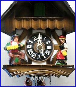 Very Nice German Black Forest Wood Mountain Chalet Cabin Serenade Cuckoo Clock