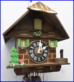 Very Nice Working Black Forest German Wood Mountain Chalet Cabin Cuckoo Clock