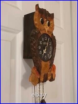 Vintage 1950's Carved Figural Owl'Moving Eyes' Cuckoo Wall Clock Kyowa Japan