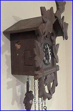 Vintage 8 day Bird Leaves Black Forest Wall Weight Driven Cuckoo Clock