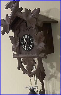 Vintage 8 day Bird Leaves Black Forest Wall Weight Driven Cuckoo Clock