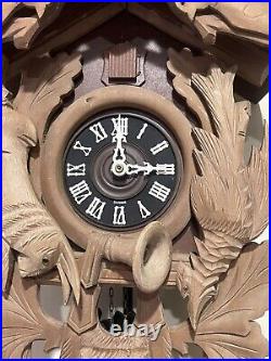 Vintage Cuckoo Clock Hunter Deer Rabbit Riffles Bird 8 Day Clock Large German