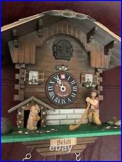 Vintage beidi lotscher farm house dog swiss cuckoo clock Read