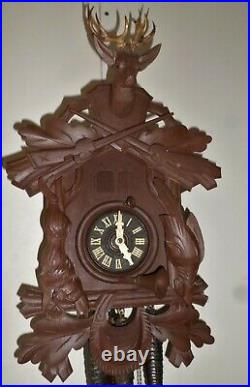 Wonderful German Black Forest Hunter Deer Musical Rigoletto Carved Cuckoo Clock